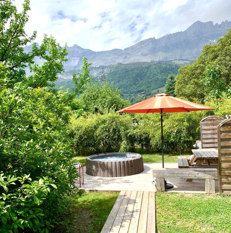 Appartement Avec Jacuzzi Dans Chalet Prive, Grande Terrasse, Parking Gratuit Les Houches Bagian luar foto
