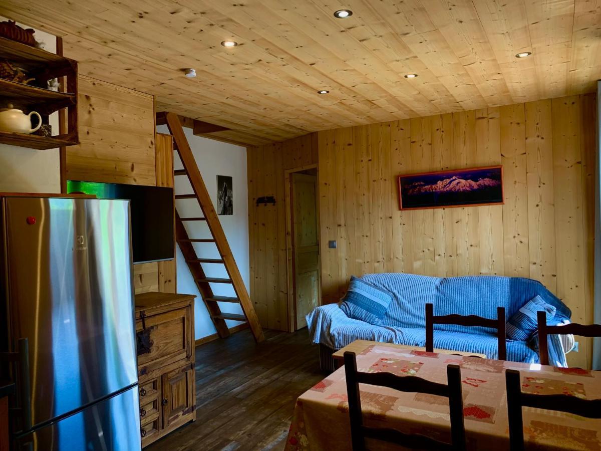 Appartement Avec Jacuzzi Dans Chalet Prive, Grande Terrasse, Parking Gratuit Les Houches Bagian luar foto